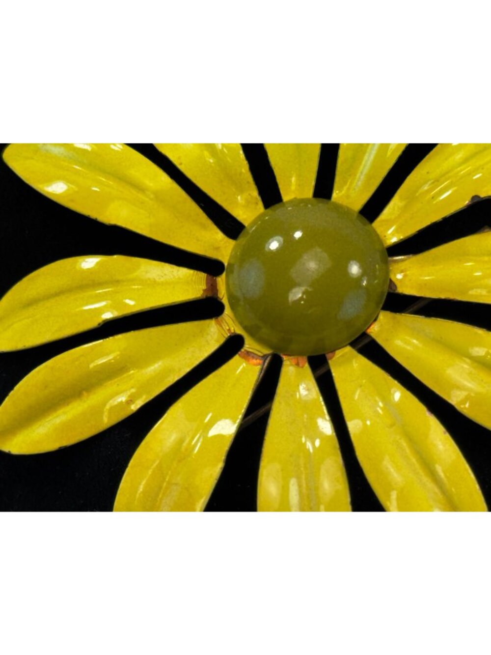 Vintage 1960s Yellow Enamel Daisy Flower Brooch Large Mod Statement Pin - Picture 8 of 8